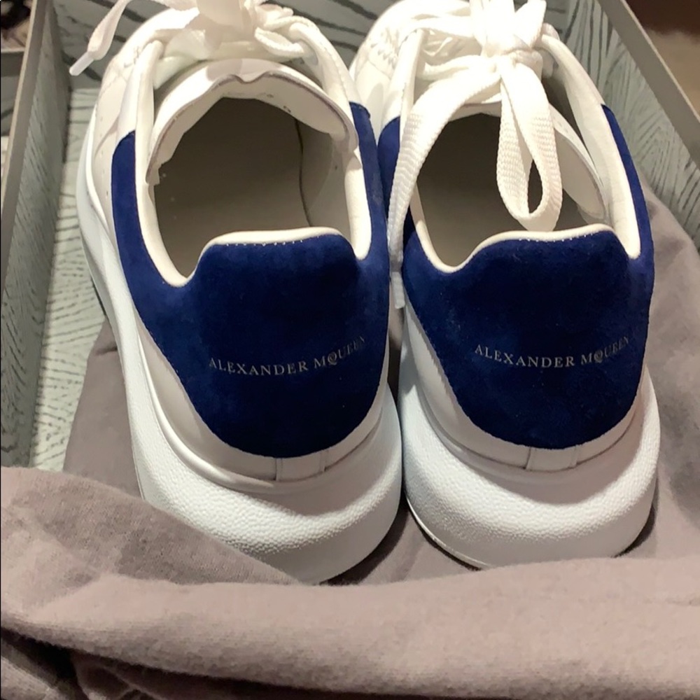 alexander mcqueen - Picture 2 of 3